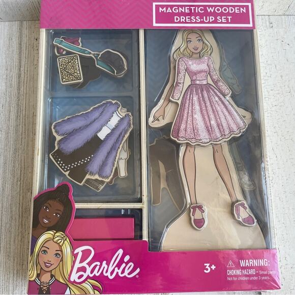 BARBIE MAGNETIC WOODEN DRESS UP SET CLOTHES ACCESSORIES 23 PLAY PIECES N… - Picture 5 of 6